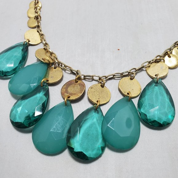 Bijou gold discs and a teal teardrop acrylic stone statement necklace, - Picture 7 of 8